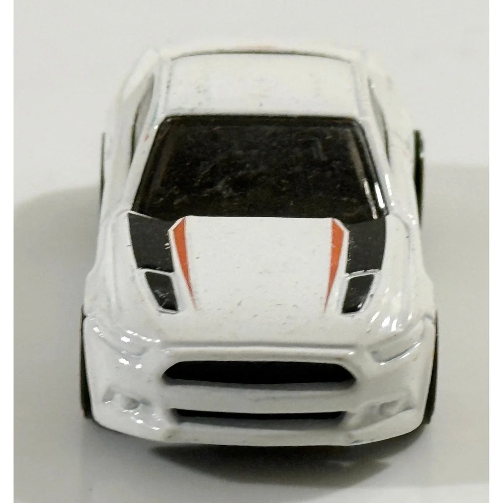 Hot Wheels 2015 Ford Mustang GT Kids 1:64 White Black Orange Stripes Diecast Car